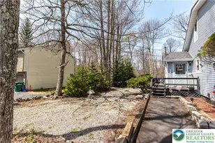 945 Country Pl Dr, Coolbaugh Twp, PA 18466 - Photo 28