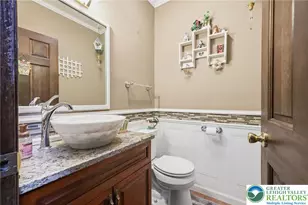 1011 Johnston Dr, Bethlehem Township, PA 18017 - Photo 20