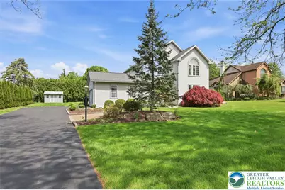 1011 Johnston Drive, Bethlehem Township, PA 18017 - Photo 4