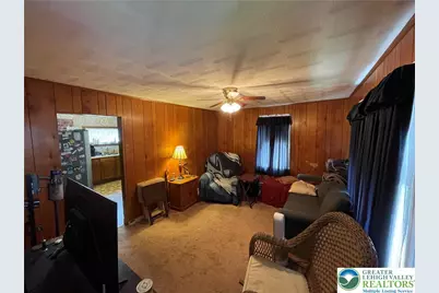 38 W 3rd Street, Wind Gap, PA 18091 - Photo 6