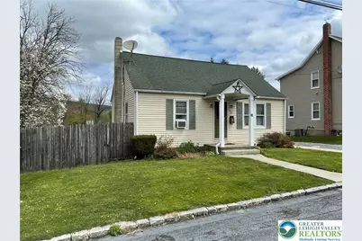 38 W 3rd Street, Wind Gap, PA 18091 - Photo 4