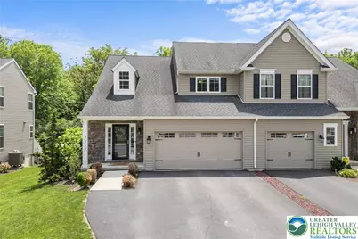 2352 Creekside Drive, Coplay Boro, PA 18037 - Photo 2