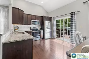 2352 Creekside Dr, Coplay Boro, PA 18037 - Photo 10