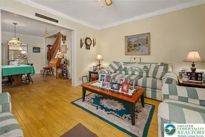 3228 S Front Street #3226, Whitehall Township, PA 18052 - Photo 4