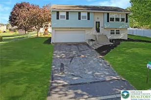 103 Oak Ln, Allen Township, PA 18067 - Photo 2