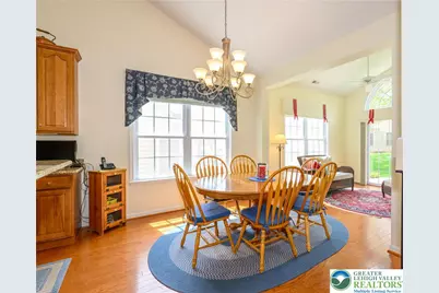 6515 Betsy Ross Circle, Bethlehem City, PA 18017 - Photo 8