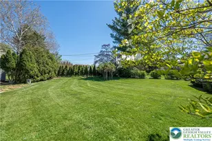 3552 Lord Byron Dr, Bethlehem City, PA 18017 - Photo 38