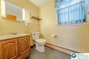 3552 Lord Byron Dr, Bethlehem City, PA 18017 - Photo 16