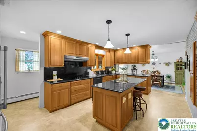 5747 Kernsville Road, North Whitehall Township, PA 18069 - Photo 12