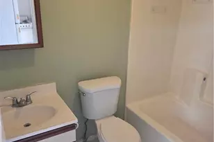 241 9th St, Allentown City, PA 18102 - Photo 6