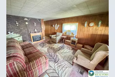 279 E Lizard Creek Road, East Penn Twp, PA 18235 - Photo 4