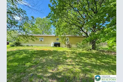 279 E Lizard Creek Road, East Penn Twp, PA 18235 - Photo 2