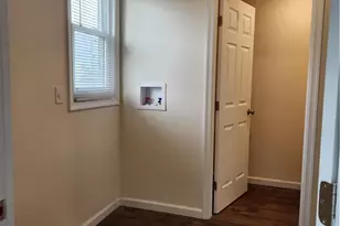 28 Park St, Nazareth Boro, PA 18064 - Photo 6