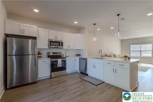 1411 Greenview Dr, Bethlehem City, PA 18018 - Photo 10