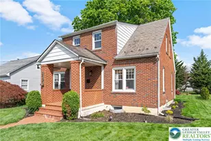 2033 Brown St, Allentown City, PA 18104 - Photo 4
