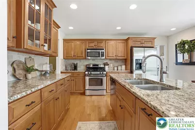 206 Cherry Court, Bushkill Twp, PA 18064 - Photo 16
