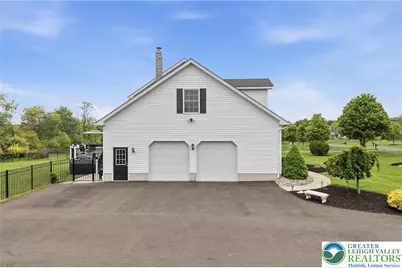 206 Cherry Court, Bushkill Twp, PA 18064 - Photo 4