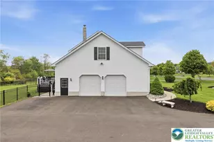 206 Cherry Ct, Bushkill Twp, PA 18064 - Photo 4