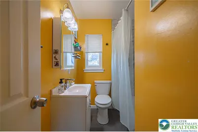 1548 Dale Lane, Bethlehem City, PA 18018 - Photo 10