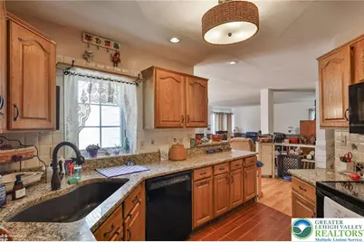 121 E Douglasville Road, Bushkill Twp, PA 18064 - Photo 14