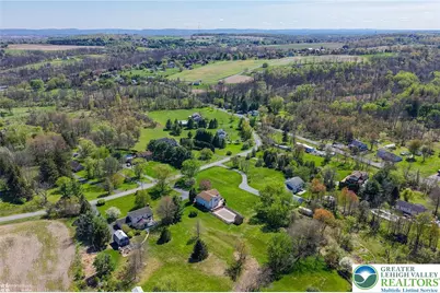 121 E Douglasville Road, Bushkill Twp, PA 18064 - Photo 2
