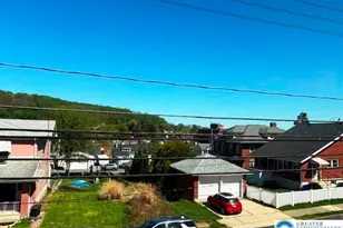 1206 Sioux St, Fountain Hill Boro, PA 18015 - Photo 2