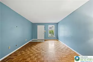 5507 Jaclyn Ln, Hanover Twp, PA 18017 - Photo 4