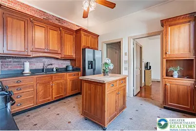 39 E Wall Street, Bethlehem, PA 18018 - Photo 16