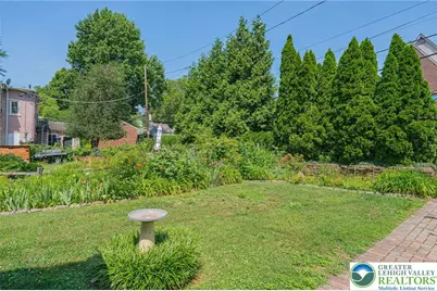 39 E Wall Street, Bethlehem, PA 18018 - Photo 42