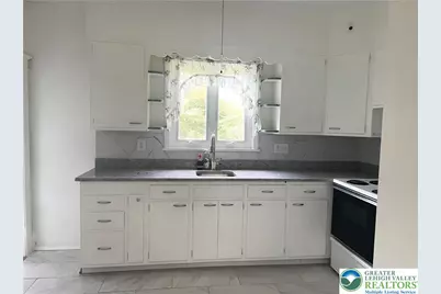 5148 N Pa Route 873 N #1, North Whitehall Township, PA 18078 - Photo 24