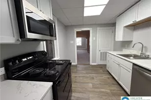 451 E 10th St, Northampton Boro, PA 18067 - Photo 6