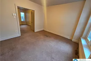 407 N 4th St, Allentown City, PA 18102 - Photo 4