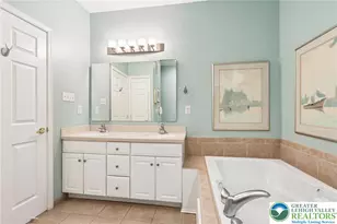 528 Parkside Ct, Allentown City, PA 18104 - Photo 28