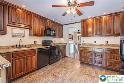 9454 Jacktown Road, Lower Mt Bethel Twp, PA 18013 - Photo 22