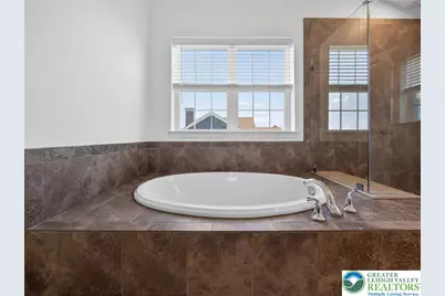 477 Newlins E, Forks Twp, PA 18040 - Photo 32