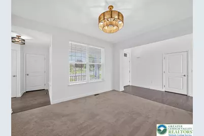 477 Newlins E, Forks Twp, PA 18040 - Photo 8