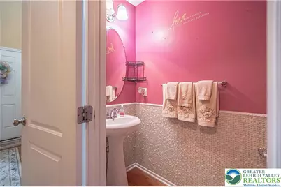 2225 S Dauphin Street, Salisbury Township, PA 18103 - Photo 16