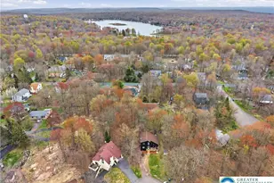 9196 Buttonwood Ct, Coolbaugh Twp, PA 18466 - Photo 6