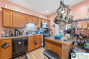 529 E Laurel St, Bethlehem City, PA 18018 - Photo 8