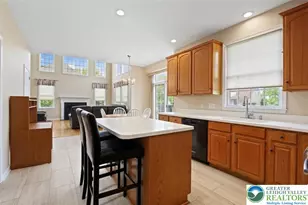 7128 Periwinkle Dr, Lower Macungie Township, PA 18062 - Photo 14