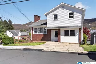 2 E Center St, Nesquehoning Boro, PA 18240 - Photo 4