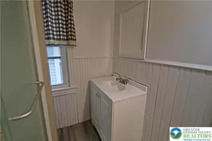 205 Madison Ave, Nazareth Boro, PA 18064 - Photo 20