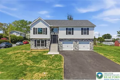 2905 Roosevelt Street, Bethlehem Township, PA 18020 - Photo 1