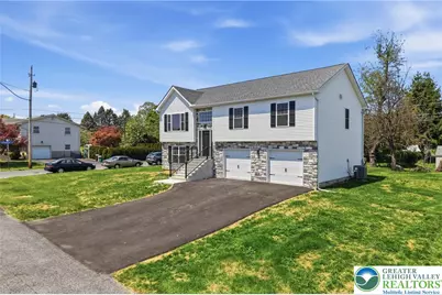 2905 Roosevelt Street, Bethlehem Township, PA 18020 - Photo 2