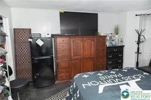 209 E South St, Slatington Boro, PA 18080 - Photo 34