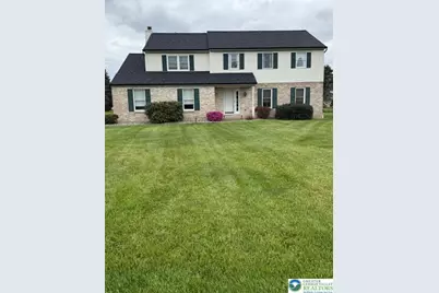 7033 Versailles Square, Bethlehem City, PA 18017 - Photo 2