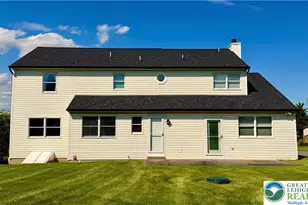 7033 Versailles Square, Bethlehem City, PA 18017 - Photo 8