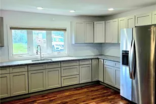 784 S 8th St, Allentown City, PA 18103 - Photo 4