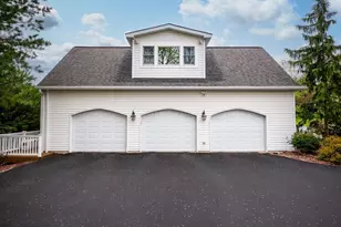 4450 Pond View Ct, Bethlehem Township, PA 18020 - Photo 60