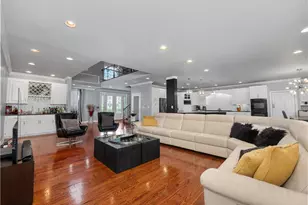 4450 Pond View Ct, Bethlehem Township, PA 18020 - Photo 12